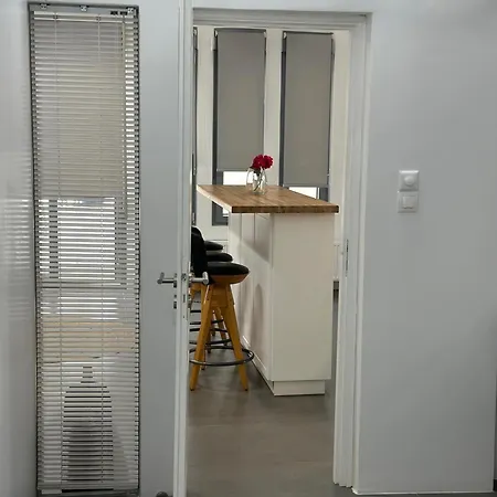 Asterias Apartment *